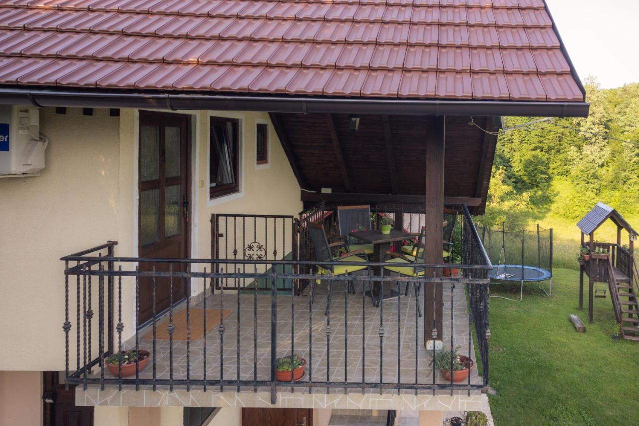 Apartment Mia Slunj Luaran gambar